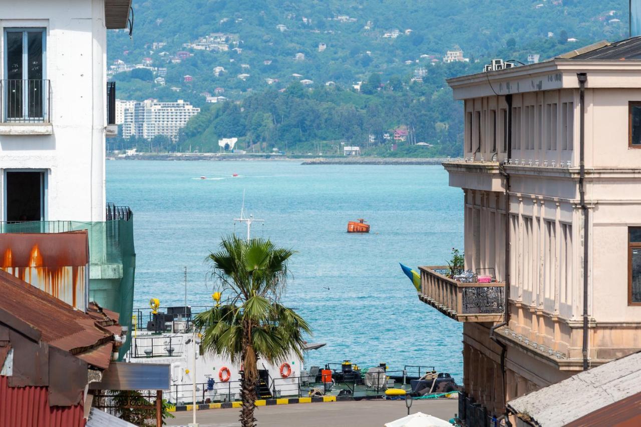 Hotel N16 Batumi Luaran gambar