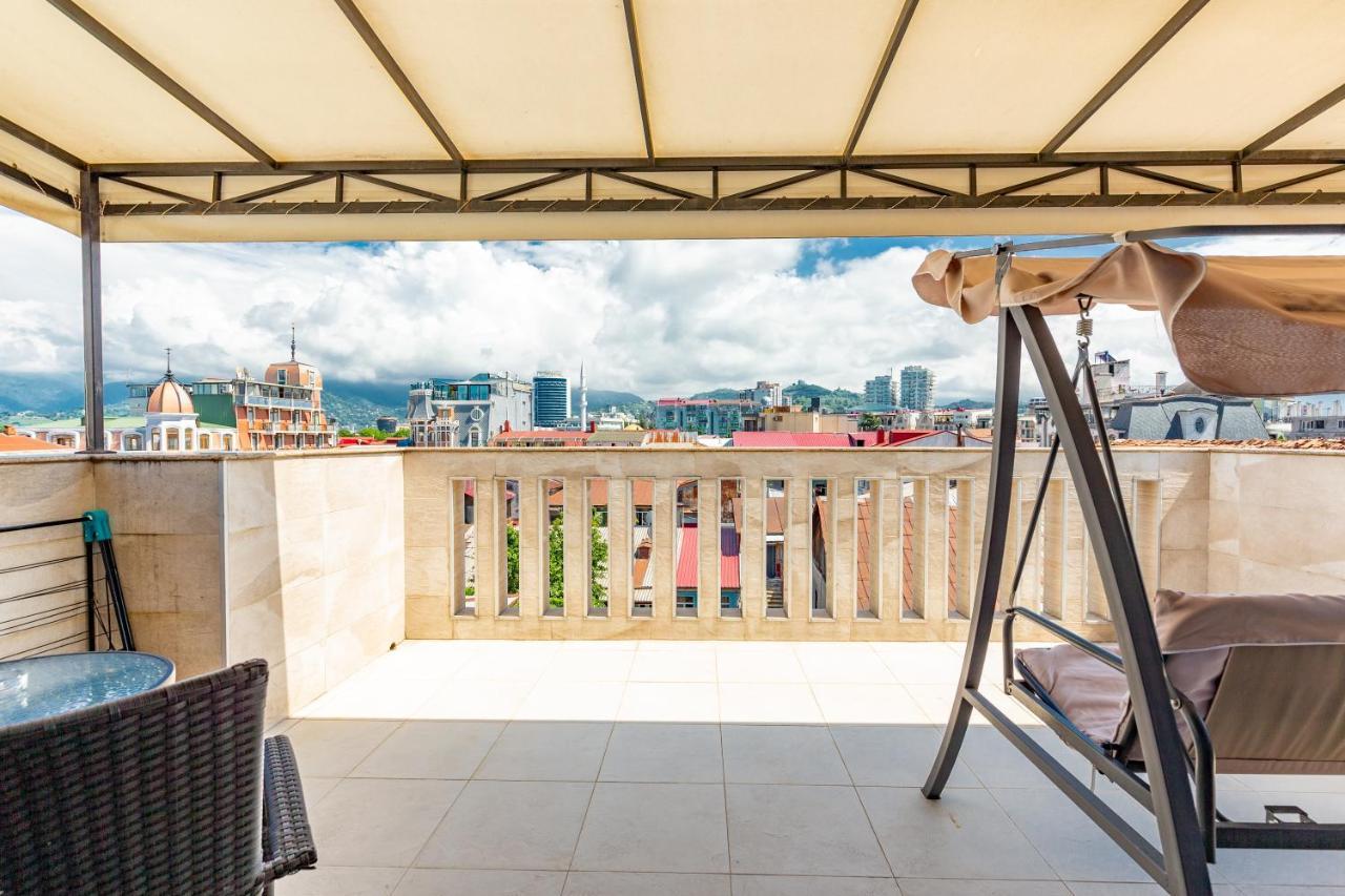 Hotel N16 Batumi Luaran gambar