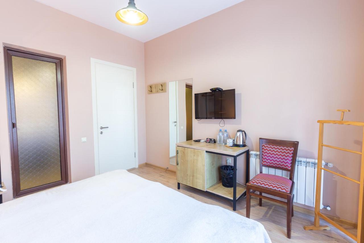 Hotel N16 Batumi Luaran gambar