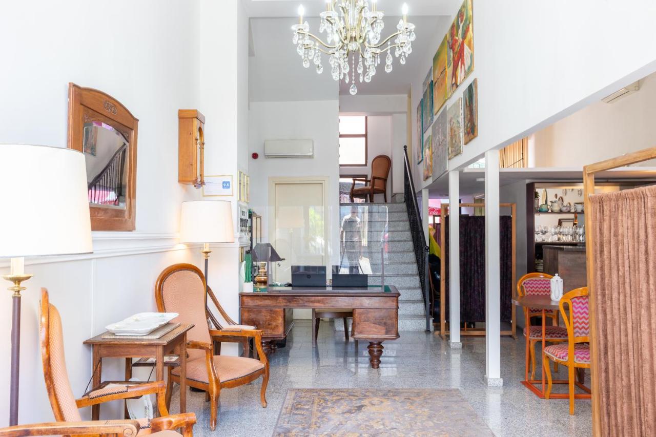 Hotel N16 Batumi Luaran gambar