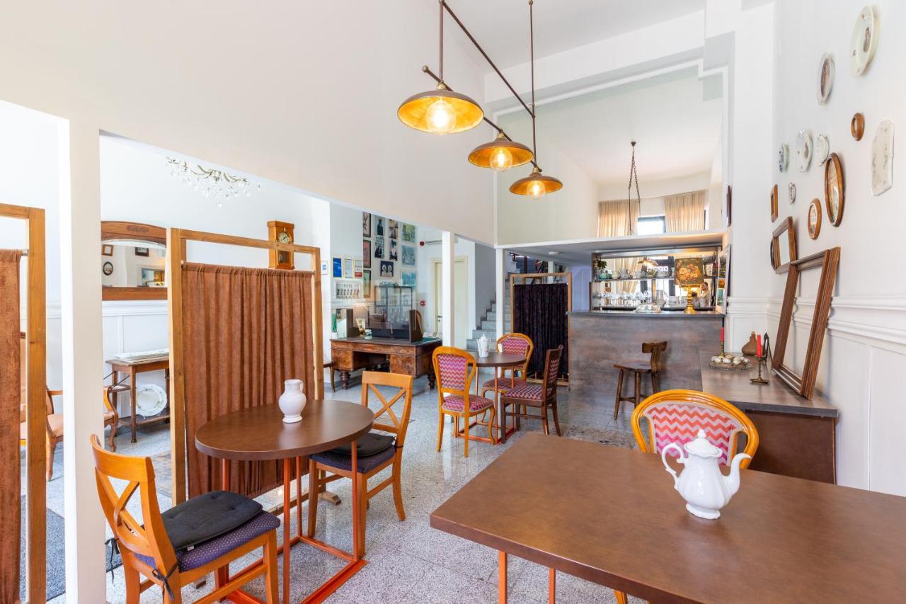 Hotel N16 Batumi Luaran gambar