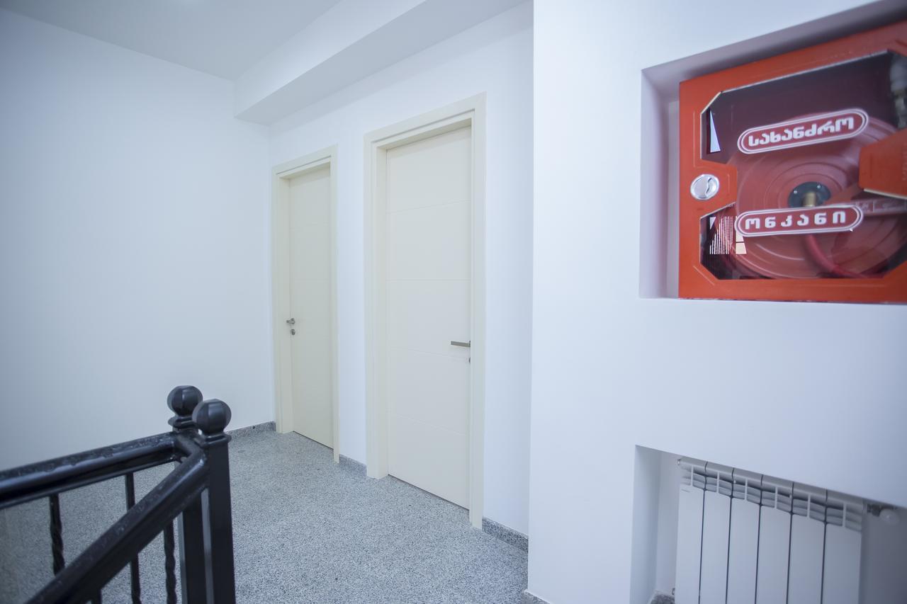 Hotel N16 Batumi Luaran gambar