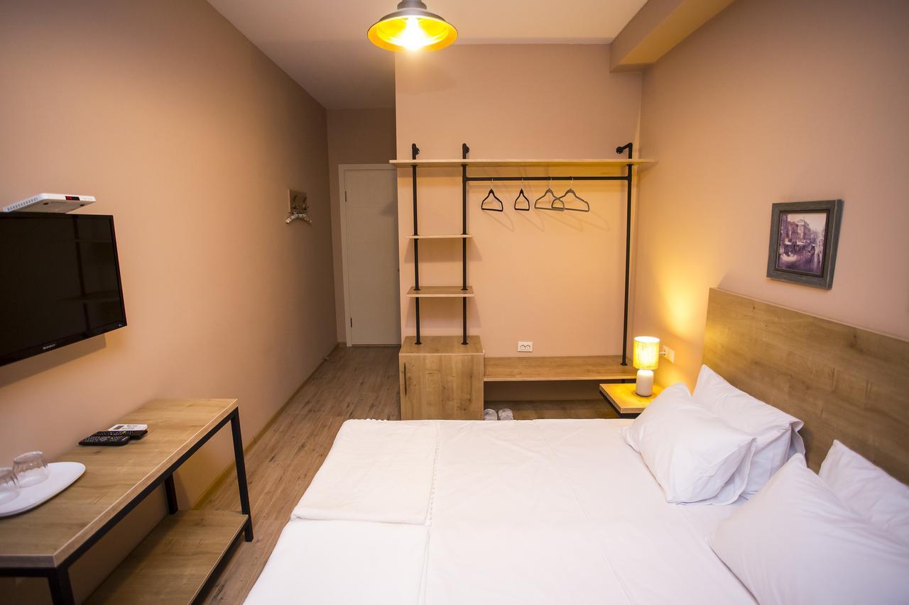 Hotel N16 Batumi Luaran gambar