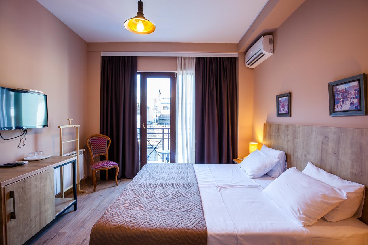Hotel N16 Batumi Luaran gambar