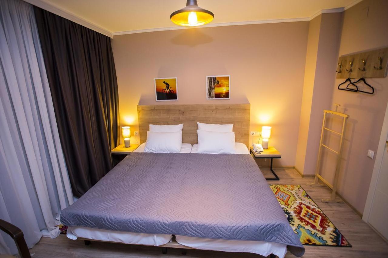 Hotel N16 Batumi Luaran gambar